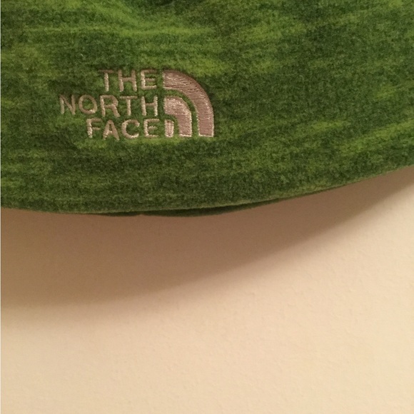 NWT The North Face Forest Green Beanie - Picture 3 of 3